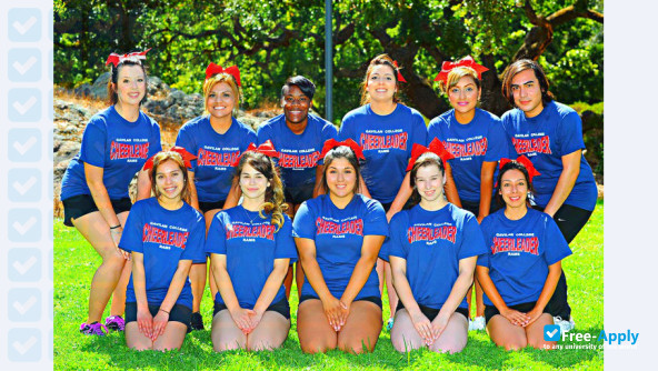 Foto de la Gavilan College #5