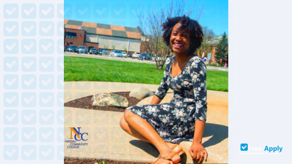 Foto de la Nassau Community College #7