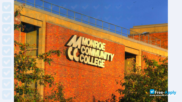 Photo de l’Monroe Community College #6