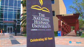 National Hispanic University миниатюра №4
