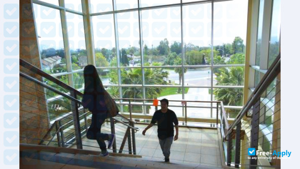 Foto de la National Hispanic University #12