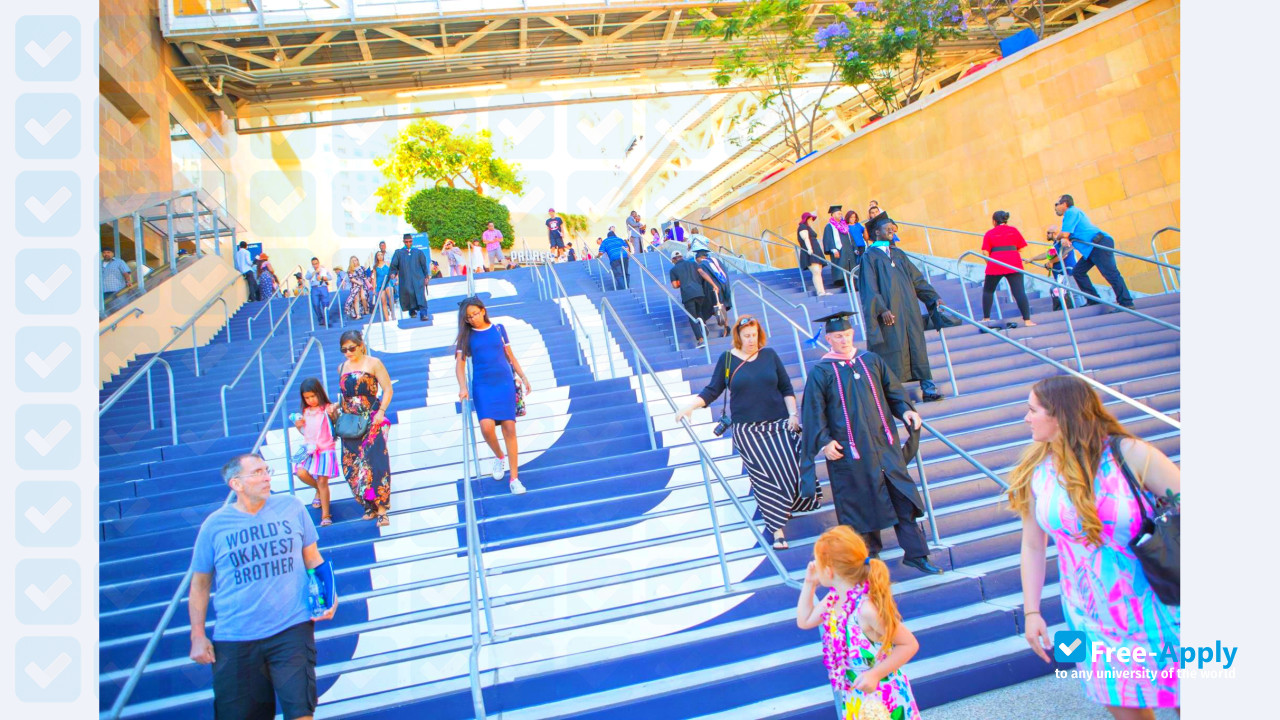 Photo de l’National University #14