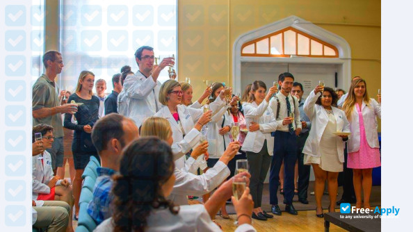 Foto de la National University of Natural Medicine #15