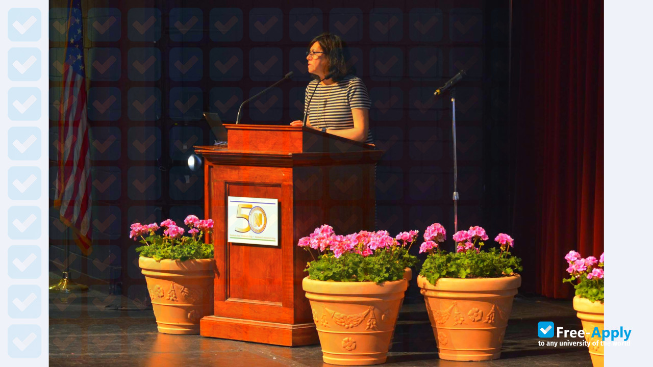 Foto de la Naugatuck Valley Community College #4