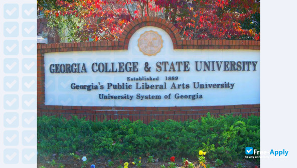 Foto de la Georgia College & State University #11