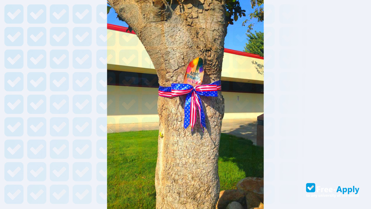 Porterville College photo #12
