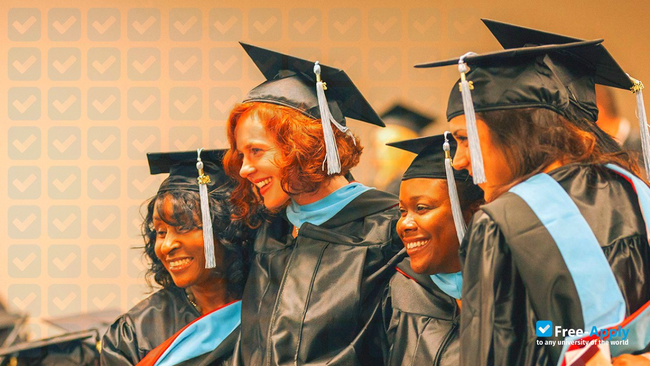 Foto de la Mid America Christian University #6