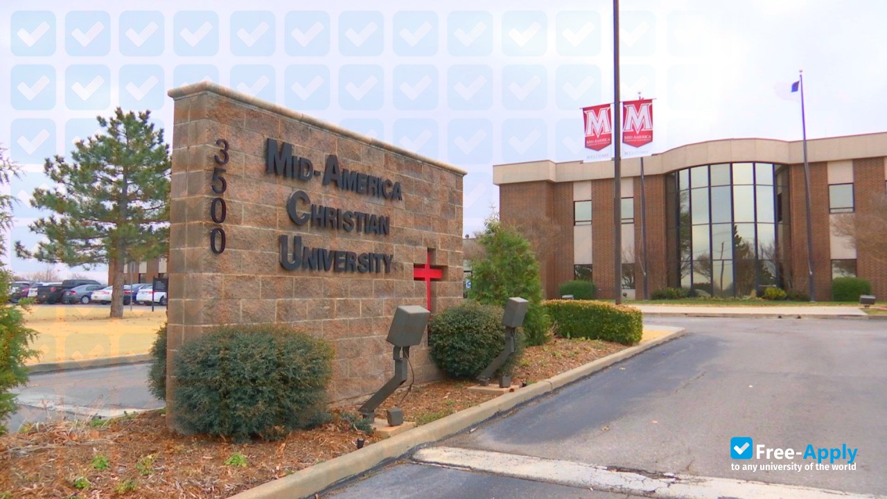 Foto de la Mid America Christian University #11