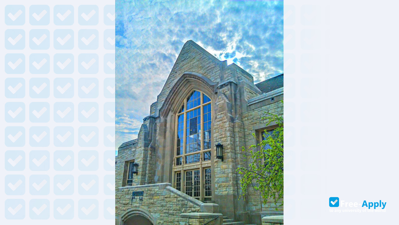 Northern Illinois University photo #12
