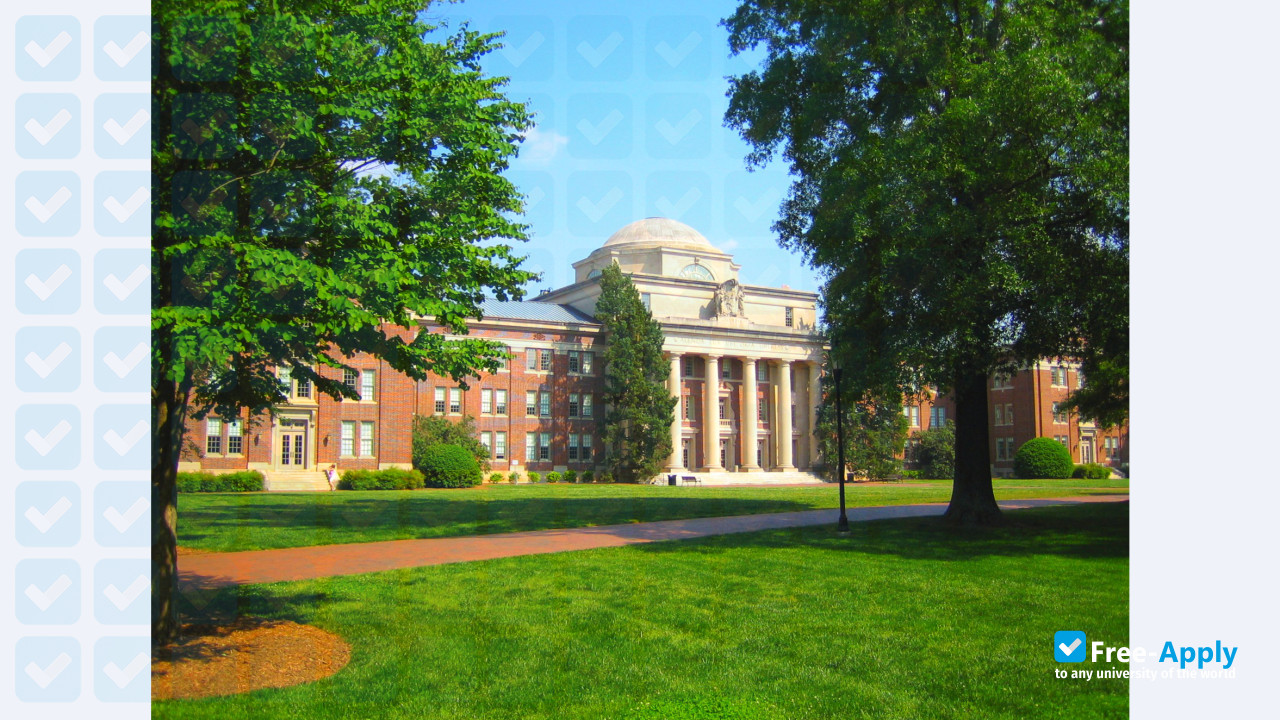 Presbyterian College photo #14
