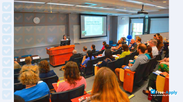 Foto de la New England College of Optometry #4