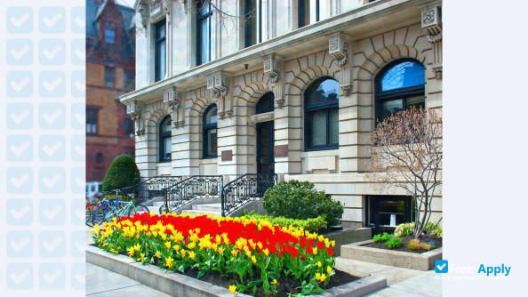 Foto de la New England College of Optometry #5