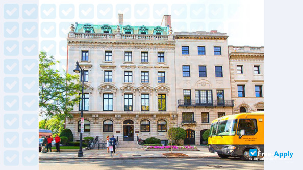 Foto de la New England College of Optometry #8