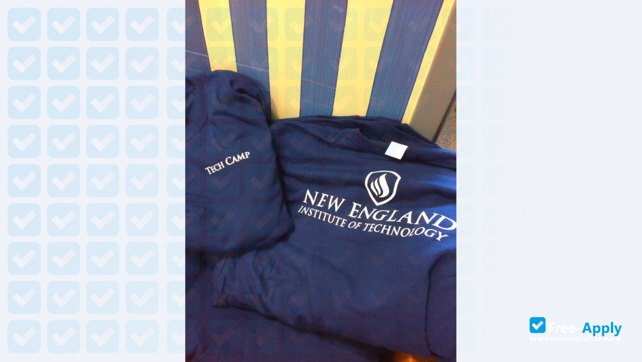 Foto de la New England Institute of Technology New England Tech #11