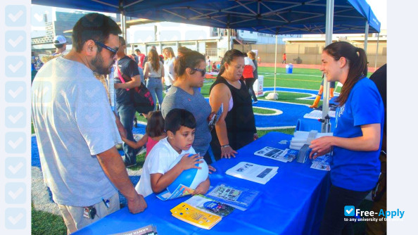 Santa Monica College photo #7