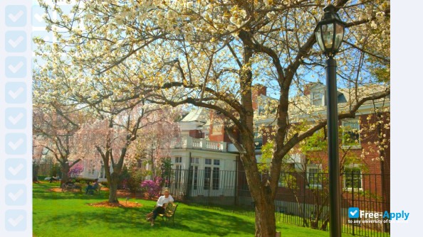Photo de l’Newbury College #10