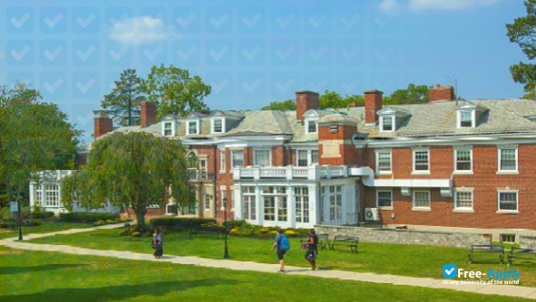 Photo de l’Newbury College #3