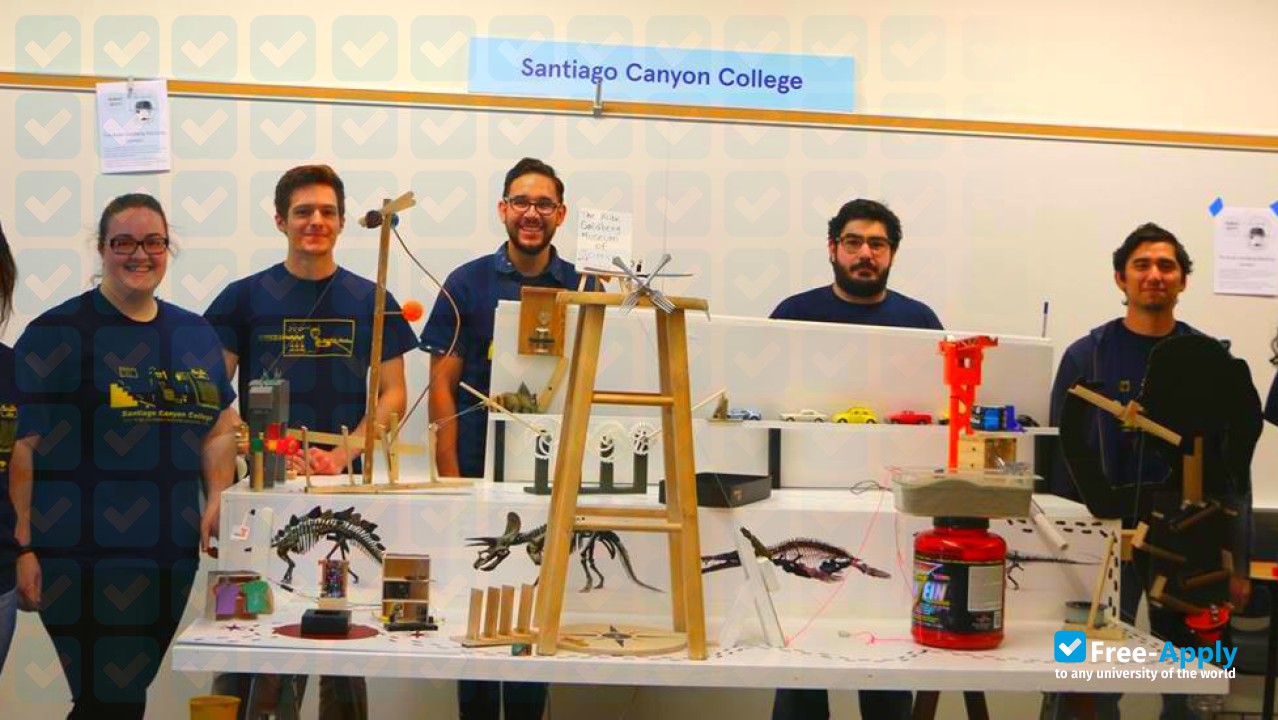Santiago Canyon College photo #5