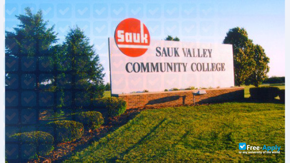 Sauk Valley Community College photo #7