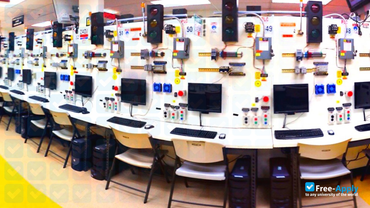 Фотография Southern California Institute of Technology