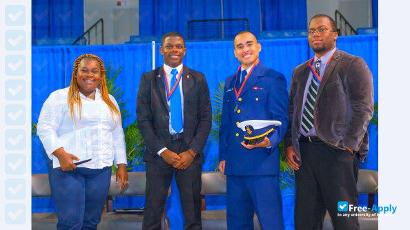 Savannah State University photo #6