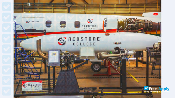 Photo de l’Redstone College #1