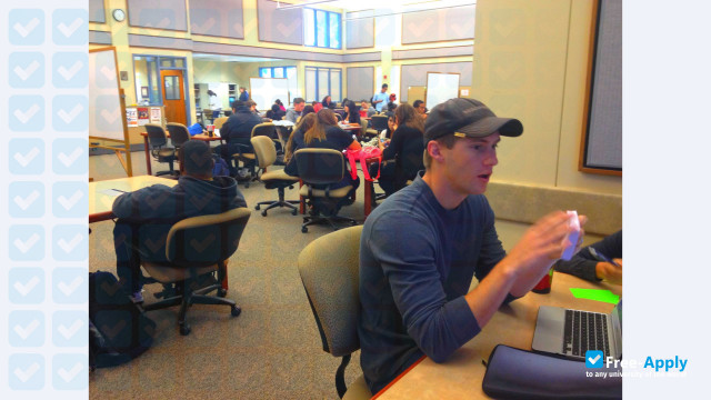 Reedley College photo #5