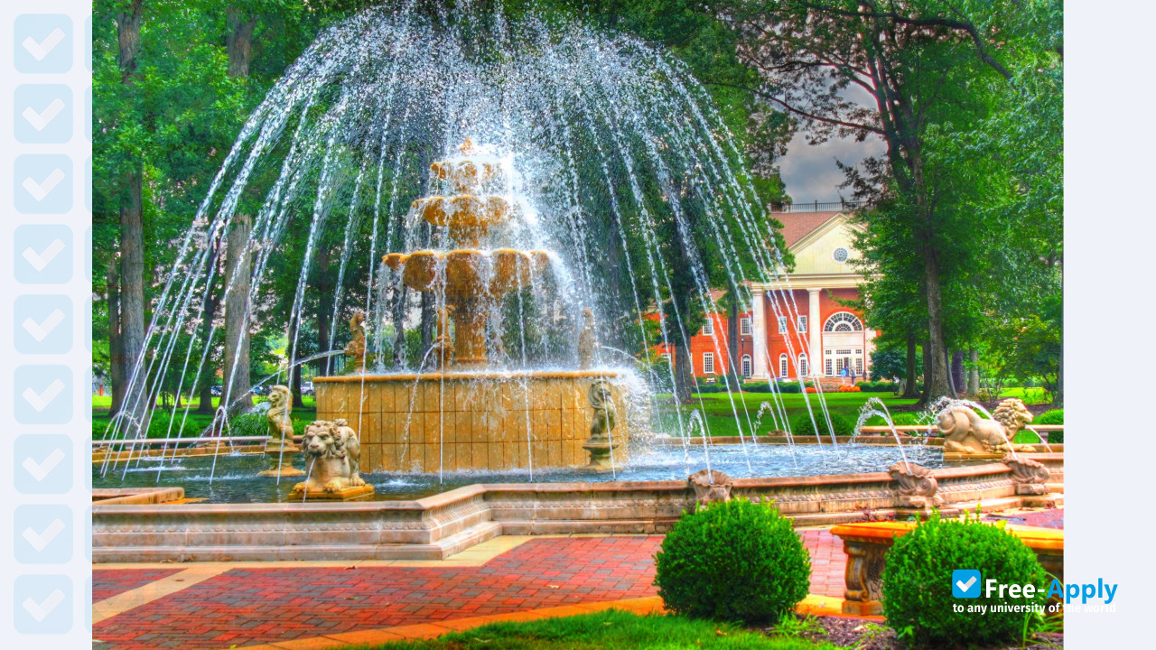 Regent University photo #4
