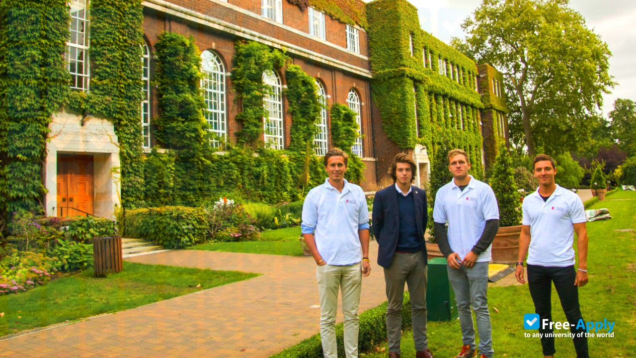 Regent University photo #2