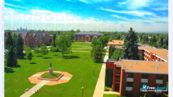 Photo de l’Regis University #5