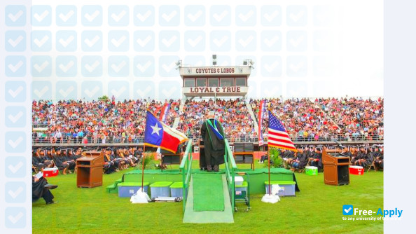 Southwest Texas Junior College фотография №16