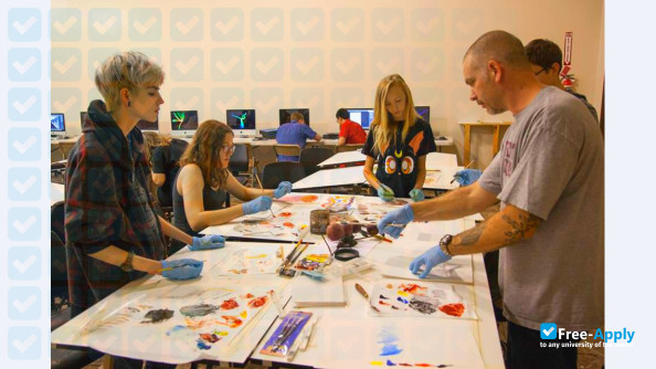 Foto de la Southwest University of Visual Arts (Art Center Design College) #5