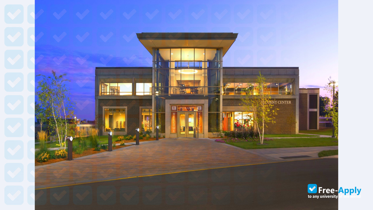 Ridgewater College photo #4