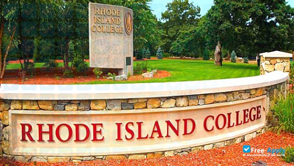 Rhode Island College фотография №5