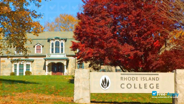 Rhode Island College фотография №6