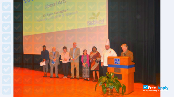 Richland Community College photo #10