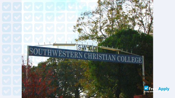 Foto de la Southwestern Christian College #18