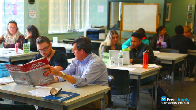 Photo de l’Quincy College #7