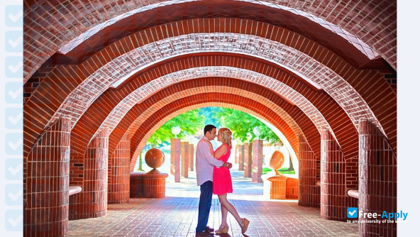 Quinnipiac University photo #11