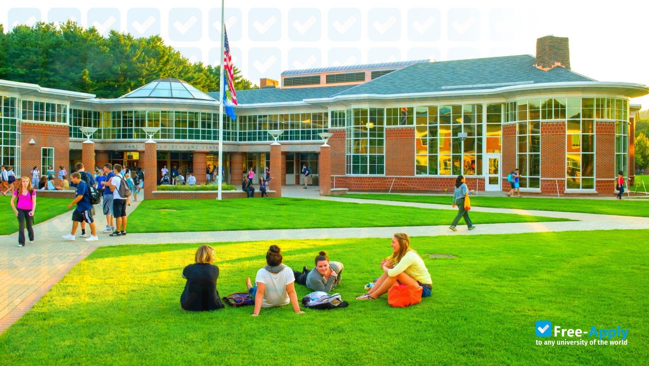 Quinnipiac University photo #5