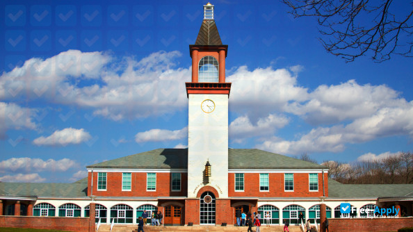 Quinnipiac University photo #10