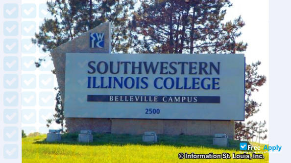 Foto de la Southwestern Illinois College #22