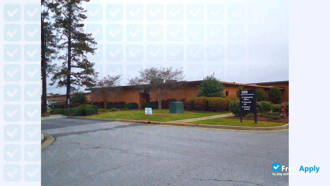 Southern Crescent Technical College (Flint River Technical College) photo #9