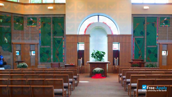 Saint Xavier University photo #6