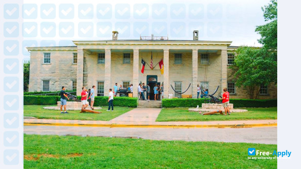 Southwestern University фотография №28