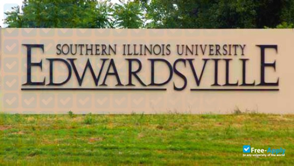 Southern Illinois University Edwardsville фотография №2