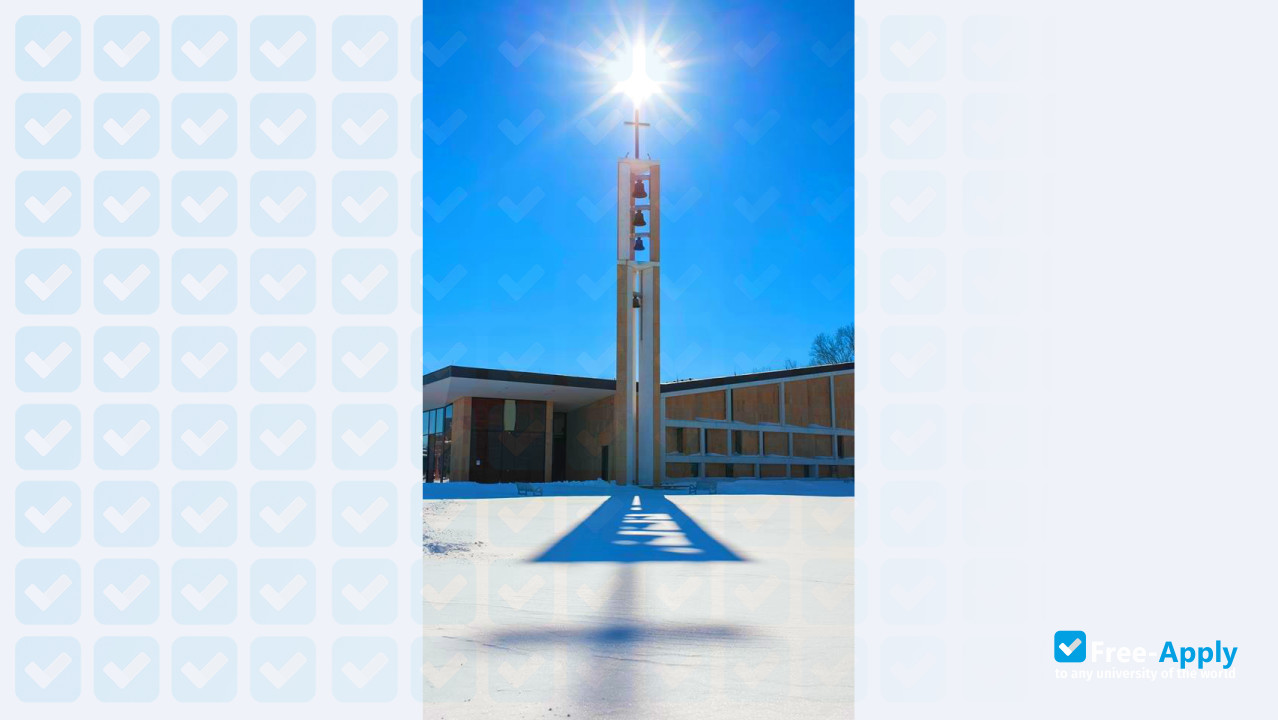 Sacred Heart University photo #4