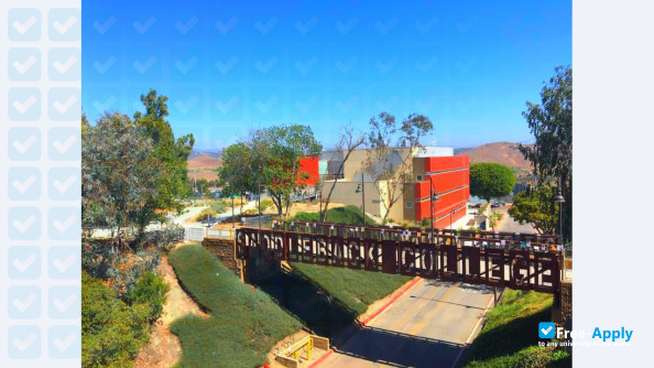 Foto de la Saddleback College #3