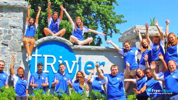 Photo de l’Rivier University #6