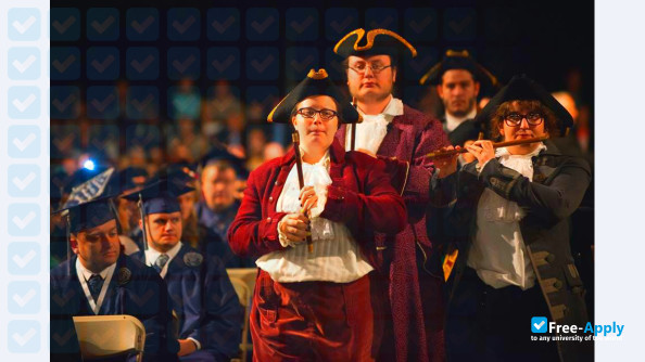 Robert Morris University photo #8